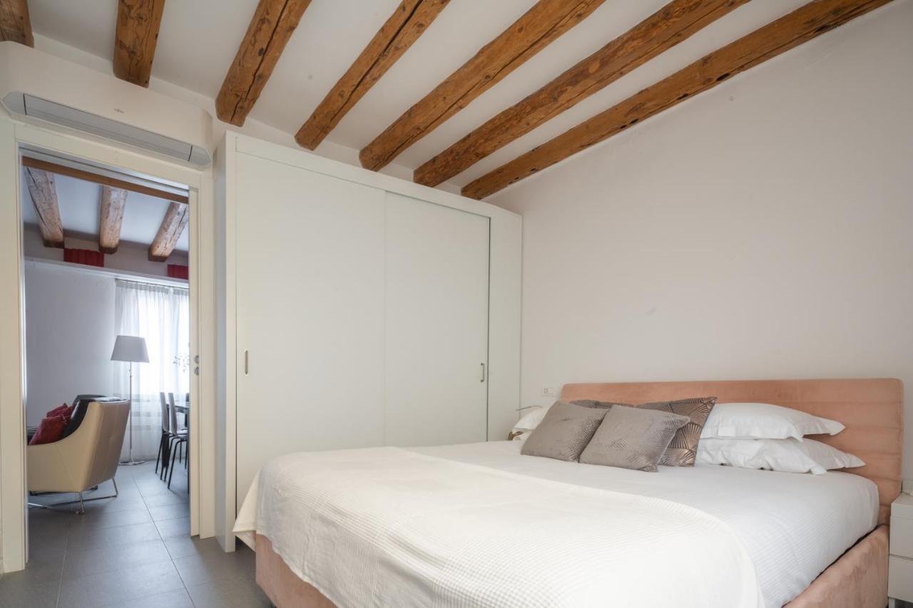 Luxury Garden Mansion R&r Appartement Venetië