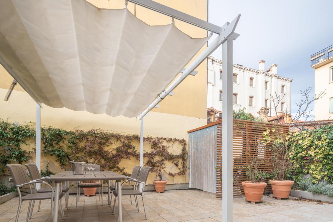 Appartement Luxury Garden Mansion R&r *